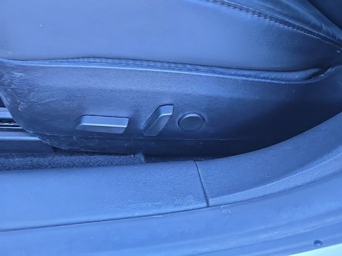 Used 2020 Tesla Model 3 Standard Range Plus image 37