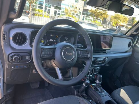 Used 2025 Jeep Wrangler Unlimited Sport S 4xe image 15