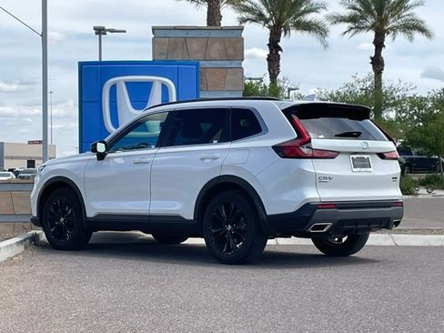 Used 2023 Honda CR-V Sport Touring image 5