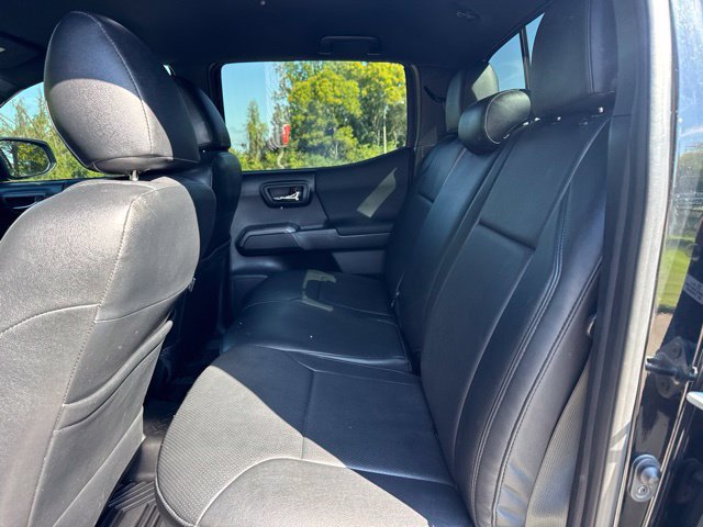Used 2021 Toyota Tacoma TRD Sport w/ Technology Package AWD/4WD image 13