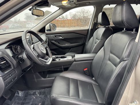 Used 2021 Nissan Rogue SL image 26