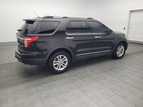 Used 2015 Ford Explorer XLT w/ Equipment Group 202A image 10