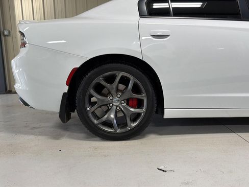 Used 2015 Dodge Charger R/T w/ Plus Group image 24