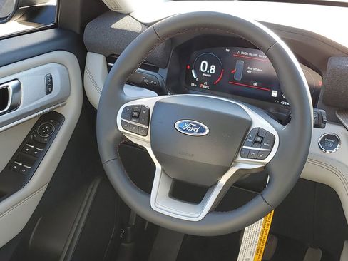 New 2026 Ford Explorer Active w/ Active Comfort Package image 29
