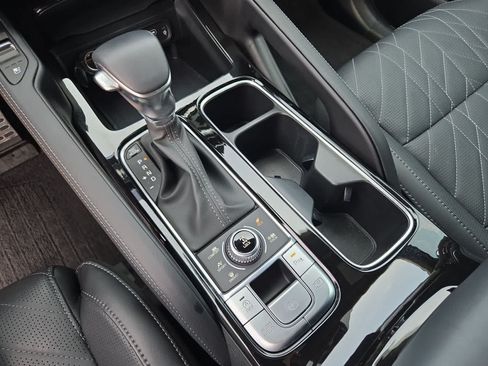 Certified 2025 Kia Telluride SX Prestige X-Line AWD/4WD image 33