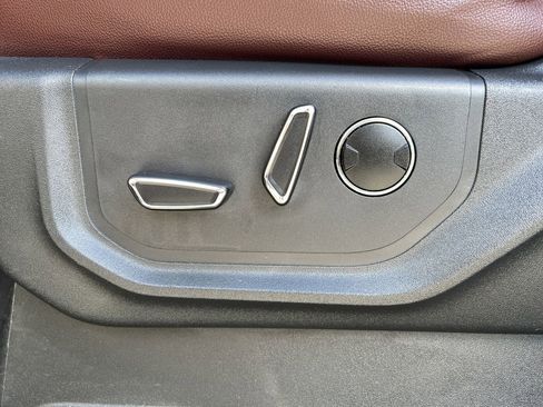 Used 2023 Ford Expedition Max Limited image 25