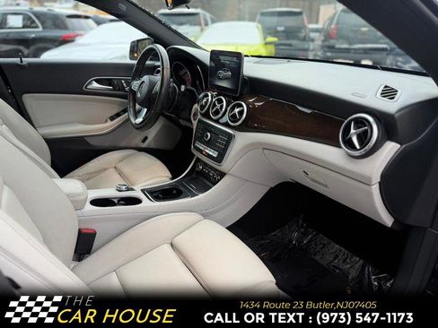 Used 2018 Mercedes-Benz CLA 250 image 17