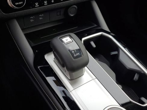 New 2026 Mitsubishi Outlander AWD image 29