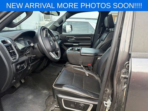 Used 2024 RAM 1500 Laramie AWD/4WD image 7