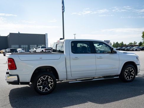 Used 2025 RAM 1500 Laramie AWD/4WD image 10