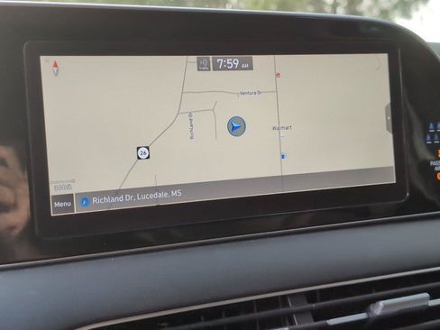 Used 2022 Hyundai Palisade SEL w/ Premium Package FWD image 17