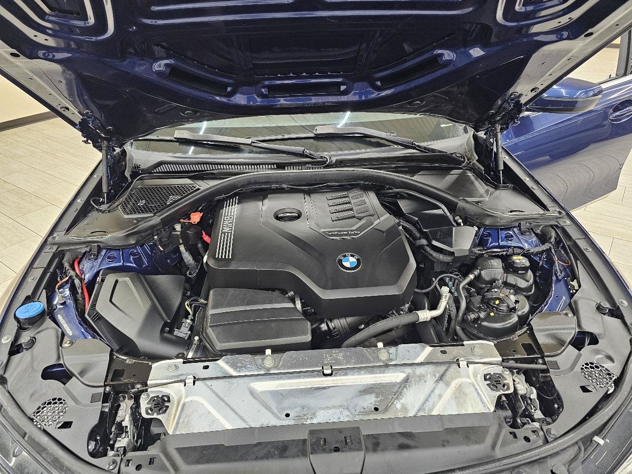 Used 2019 BMW 330i Sedan w/ Convenience Package RWD image 41