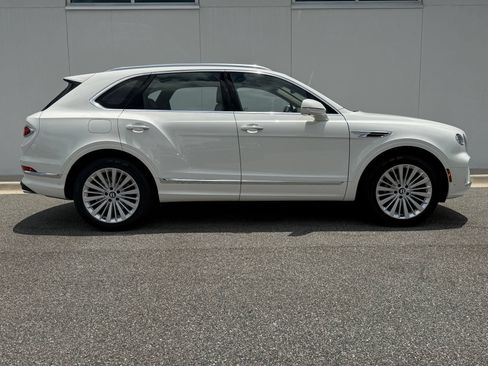 New 2026 Bentley Bentayga AWD/4WD image 5