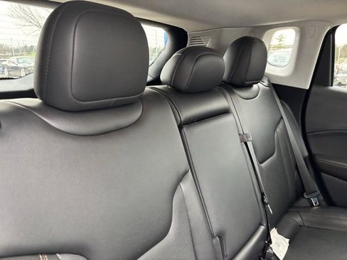 Used 2021 Jeep Compass Limited image 28