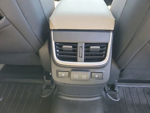 Used 2020 Subaru Outback Limited AWD/4WD image 34