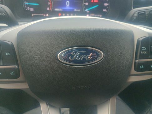 Used 2022 Ford Explorer XLT w/ Equipment Group 202A image 26