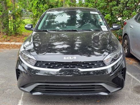 Certified 2024 Kia Forte LXS FWD image 2
