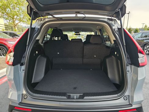 Certified 2025 Honda CR-V LX image 18