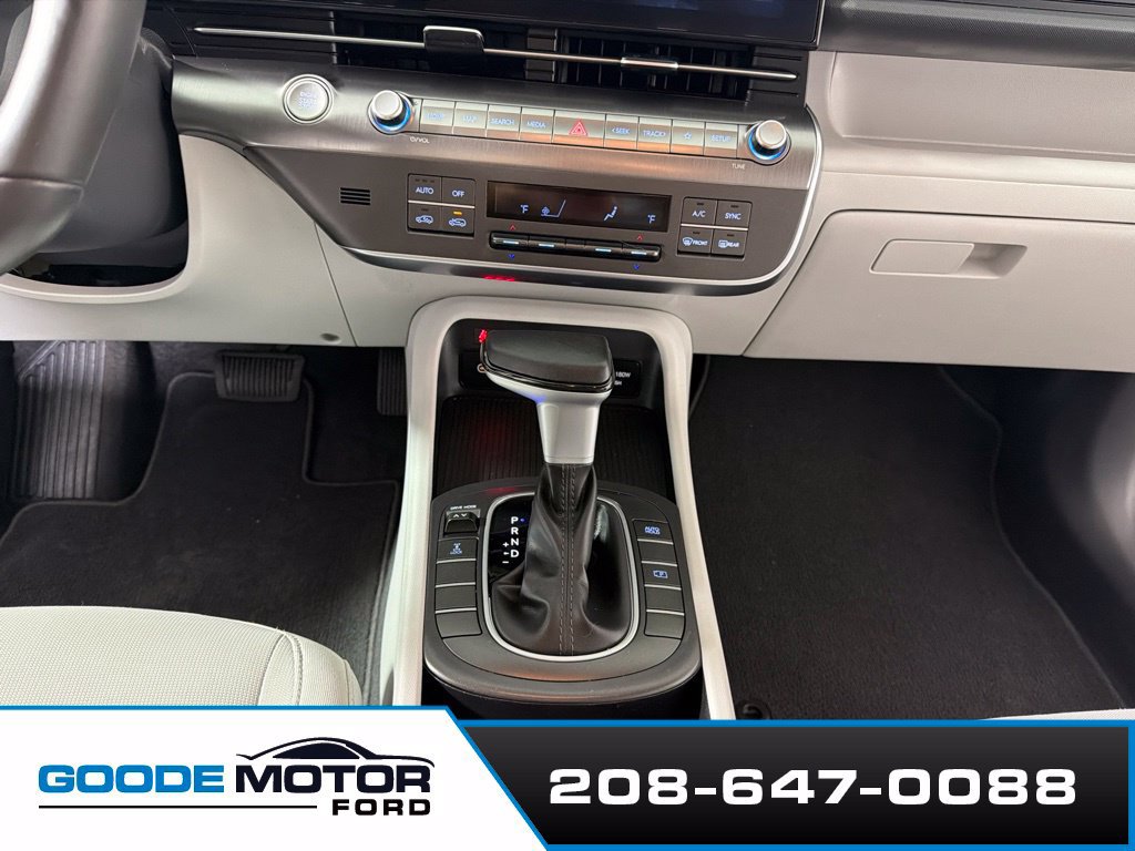 Used 2025 Hyundai Kona SEL AWD/4WD image 17