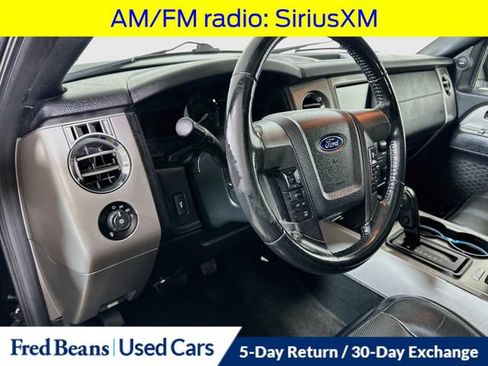 Used 2016 Ford Expedition XLT w/ Equipment Group 202A AWD/4WD image 12