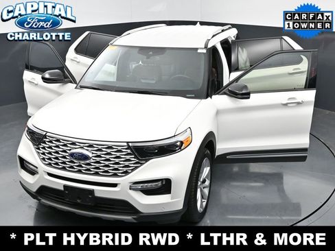 Used 2023 Ford Explorer Platinum w/ Class IV Trailer Tow Package RWD image 39
