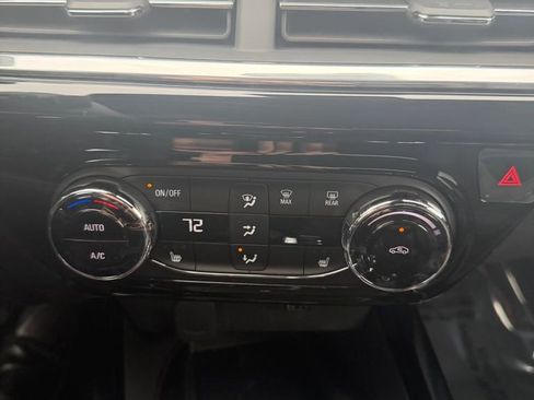 New 2026 Chevrolet Trax RS w/ Sunroof Package FWD image 16