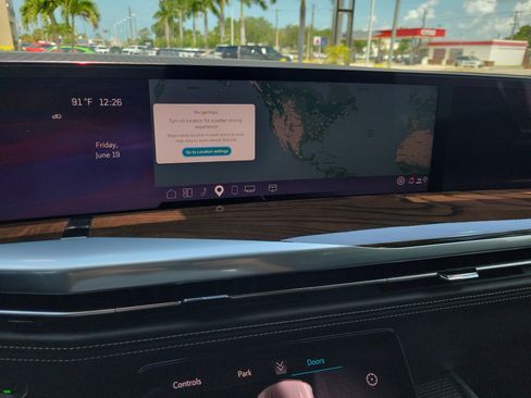 Certified 2025 Cadillac Escalade Sport Platinum AWD/4WD image 21