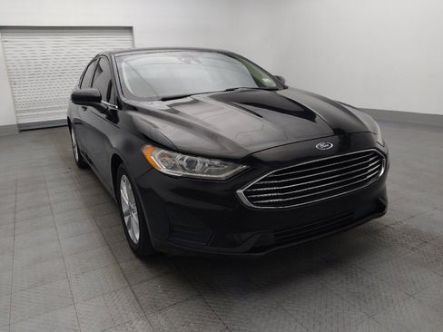 Used 2019 Ford Fusion SE FWD image 14