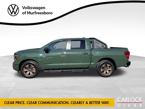 Used 2024 Nissan Titan SV w/ SV Bronze Edition Package image 4