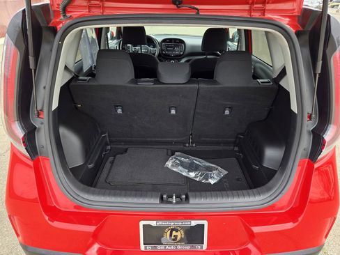 Used 2023 Kia Soul LX w/ Option Group 015 image 9