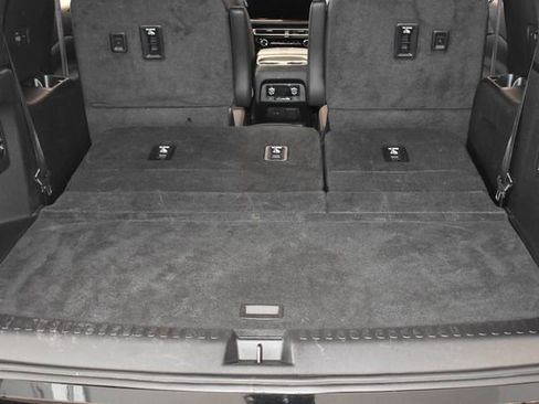 Used 2024 Chevrolet Traverse RS w/ LPO, Floor Liner Package AWD/4WD image 15