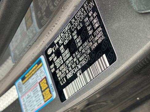 Certified 2021 Kia Seltos LX image 32