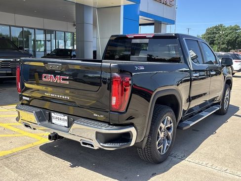 New 2026 GMC Sierra 1500 SLT w/ SLT Premium Package AWD/4WD image 3
