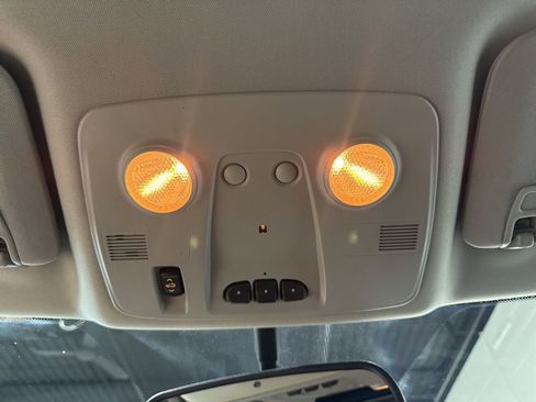 Used 2014 GMC Acadia Denali image 25