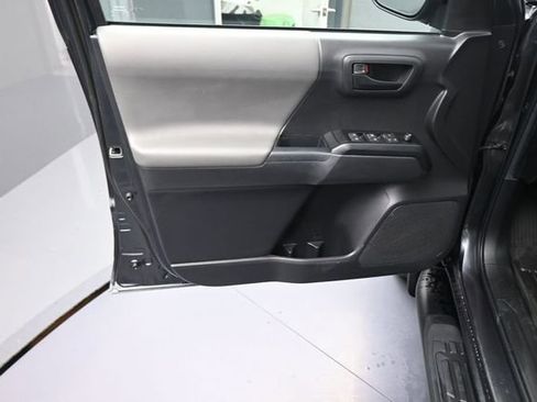 Used 2023 Toyota Tacoma SR AWD/4WD image 21