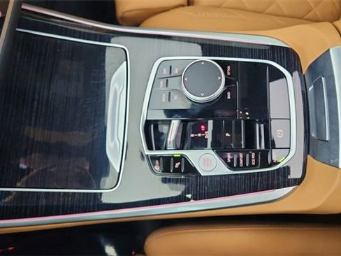 Used 2025 BMW X5 sDrive40i w/ M Sport Package image 56