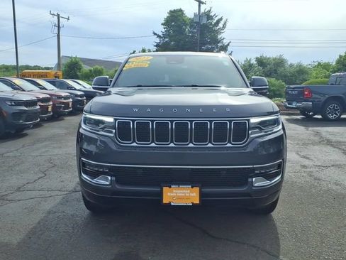 Certified 2023 Jeep Wagoneer 4WD image 2