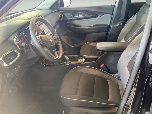 Used 2023 Chevrolet TrailBlazer LT FWD image 18