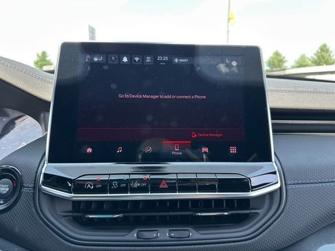 New 2025 Jeep Compass Latitude w/ Altitude Special Edition image 35