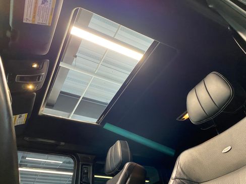 Used 2016 Mercedes-Benz G 63 AMG 4MATIC image 13