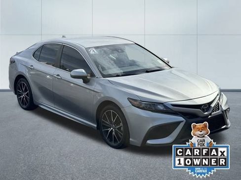 Used 2021 Toyota Camry SE image 43