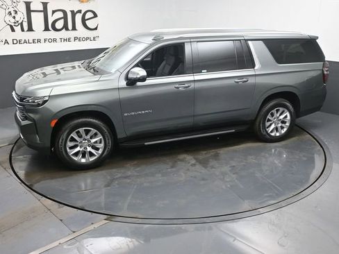Used 2023 Chevrolet Suburban Premier image 57