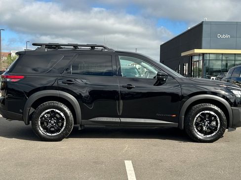 Certified 2025 Nissan Pathfinder Rock Creek AWD/4WD image 3