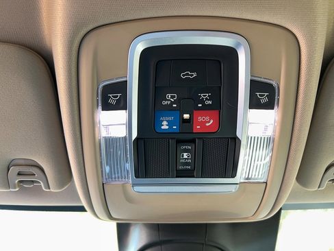 Used 2019 RAM 2500 Limited image 28