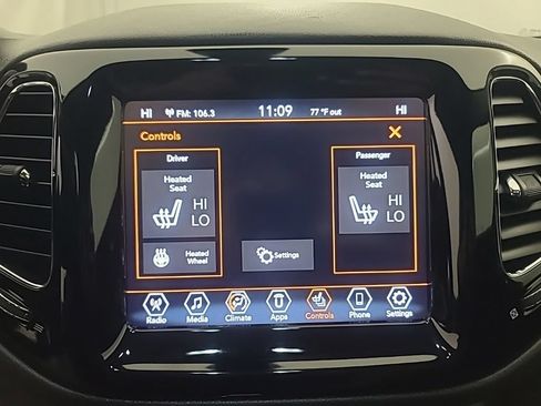 Used 2020 Jeep Compass Limited FWD image 33