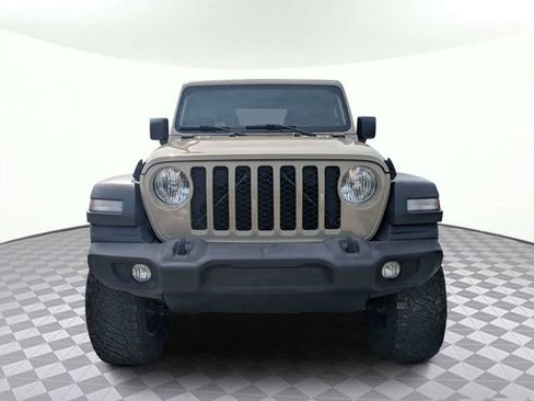 Used 2020 Jeep Gladiator Sport w/ Quick Order Package 24S AWD/4WD image 8