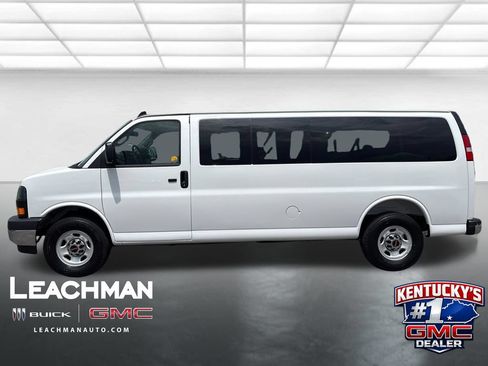New 2026 GMC Savana 3500 LT w/ LT Preferred Equipment Group RWD image 6