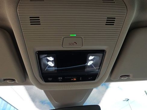 Used 2024 Volkswagen Atlas SE image 20