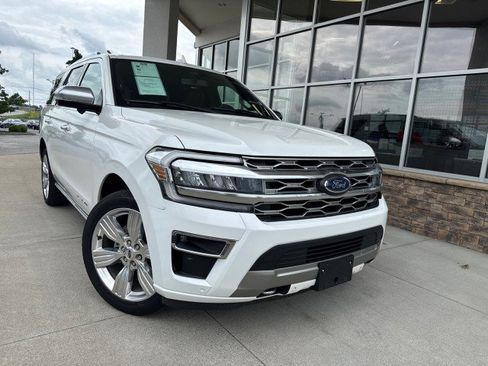 Used 2023 Ford Expedition Platinum AWD/4WD image 1