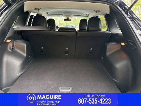 Used 2019 Jeep Cherokee Limited AWD/4WD image 34